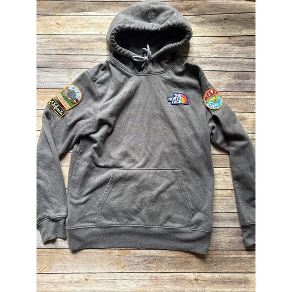 The North Face Novelty Patch Pullover Hoodie Men Medium Gray Camp Patches - Picture 1 of 9